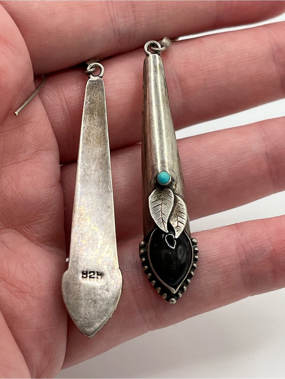 Stunning Vintage 3 Inch Sterling Native American Black Onyx Turquoise Earrings - Picture 8 of 8